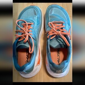 Altra Paradigm Women's Sneakers Size 8.5